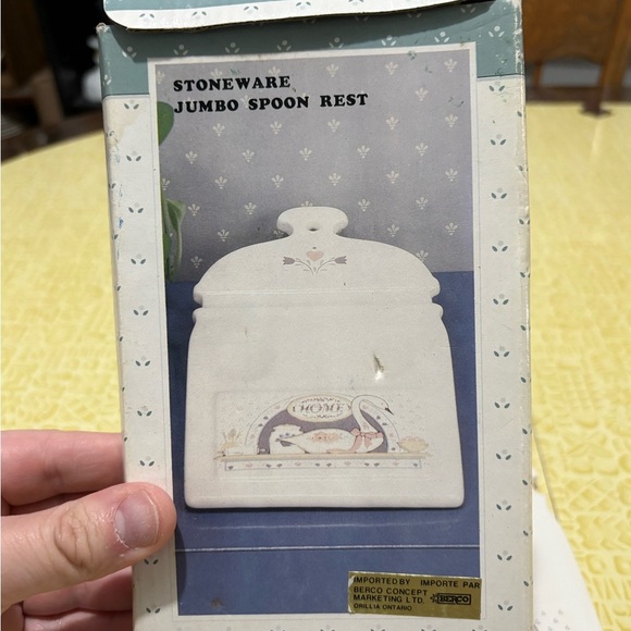 Vintage White Home Accent Jar Spoon Rest - Picture 2 of 8